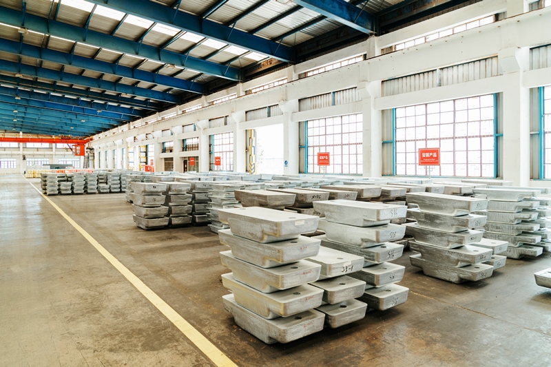 驰宏新材料厂锌合金产品堆放区——年润芳-1.jpg